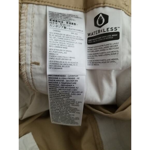 NWT Levis High Rise Loose Tapered Pleated Tan Khaki Pants Size 32 X 30 No Belt - Picture 11 of 12